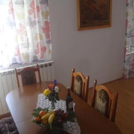 Valica 7122c Apartment